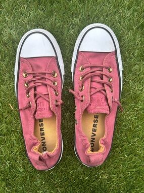 Converse Low Top Sneakers Pink with White Toe Cap